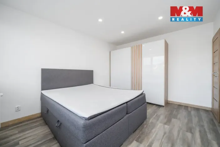 Prodej bytu 3+1, Ústí nad Labem - Severní Terasa, Svojsíkova, 68 m2