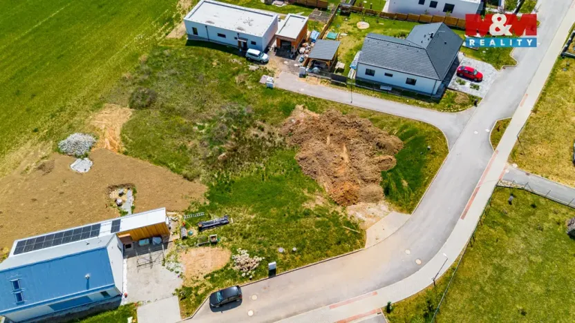 Prodej pozemku pro bydlení, Lišov, 820 m2