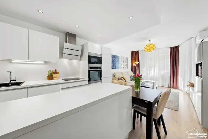 Prodej bytu 2+kk, Praha - Stodůlky, Svitákova, 49 m2