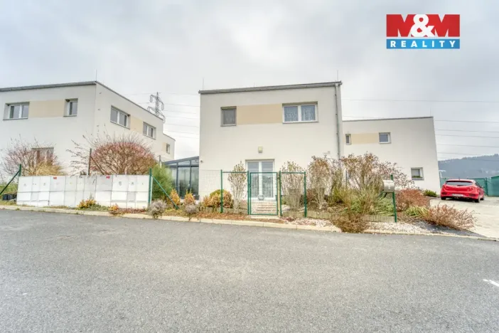 Prodej rodinného domu, Králův Dvůr - Křižatky, Na Vinohradech, 94 m2