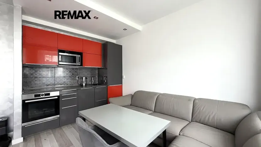 Pronájem bytu 2+kk, Praha - Kyje, Pelušková, 38 m2