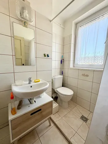 Prodej bytu 3+1, Rostoklaty, 52 m2