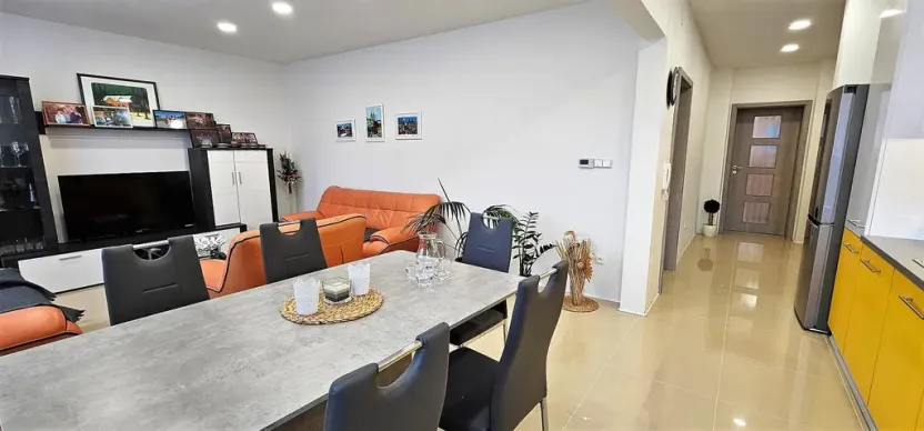 Pronájem bytu 2+kk, Rajhrad, Vrázova, 81 m2