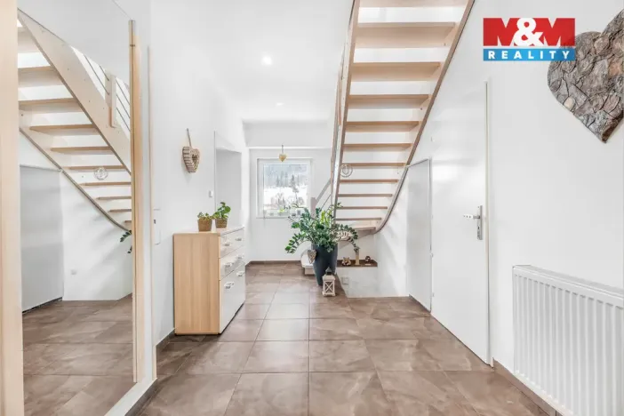 Prodej rodinného domu, Tanvald, Poštovní, 179 m2
