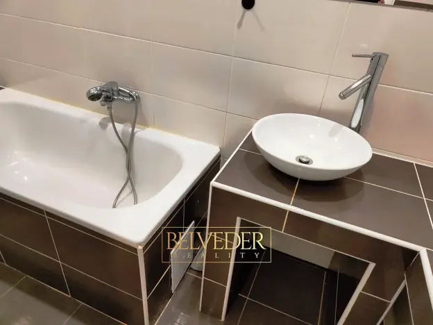 Prodej bytu 2+1, Teplice, Zrenjaninská, 53 m2