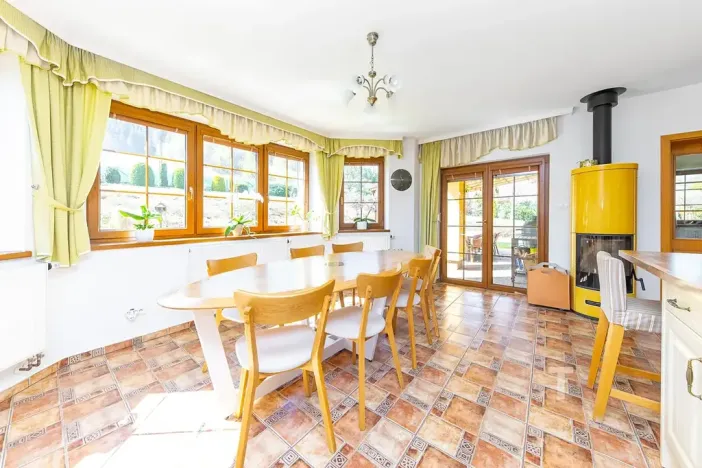 Prodej rodinného domu, Lipová-lázně, 232 m2