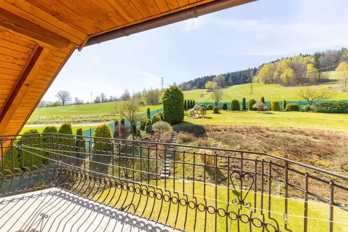 Prodej rodinného domu, Lipová-lázně, 232 m2