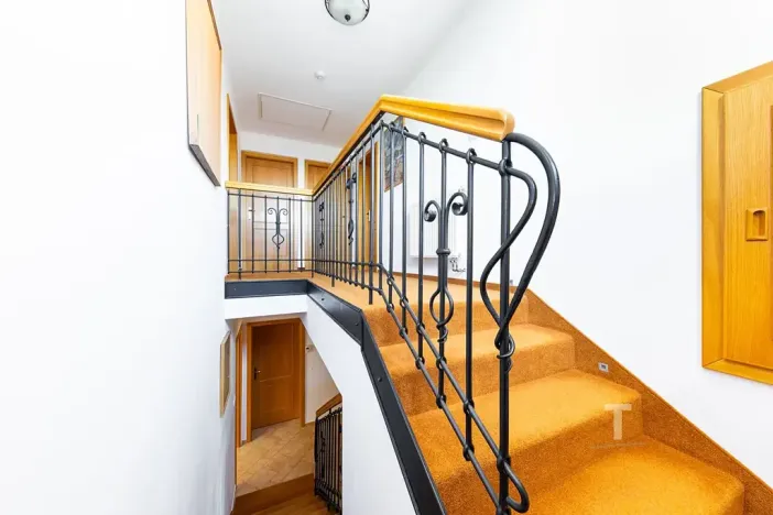 Prodej rodinného domu, Lipová-lázně, 232 m2