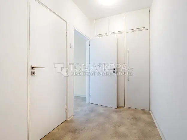 Pronájem bytu 2+kk, Praha - Bohnice, Poznaňská, 44 m2