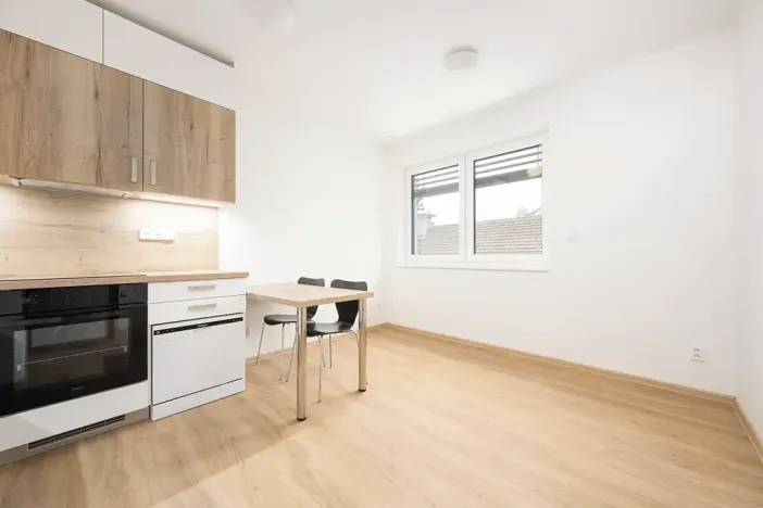 Pronájem bytu 2+kk, Brno, Jílkova, 32 m2