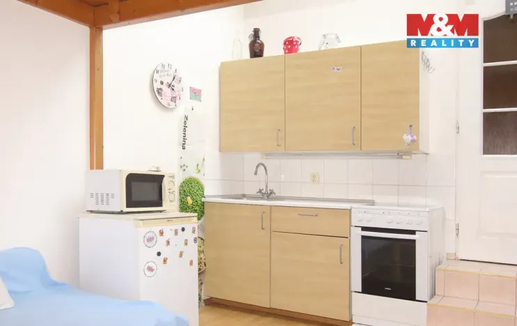 Pronájem bytu 1+kk, Praha - Krč, Štúrova, 28 m2