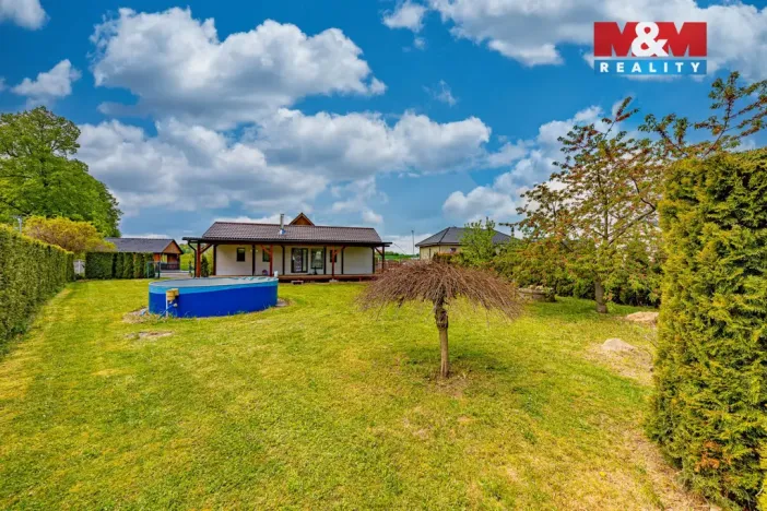 Prodej pozemku pro bydlení, Nepoměřice, 923 m2