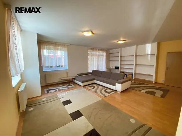 Pronájem bytu 3+kk, Vestec, Ve Stromkách, 110 m2