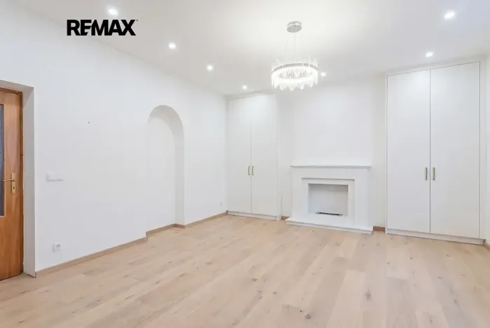 Prodej rodinného domu, Praha - Žižkov, V zeleni, 148 m2
