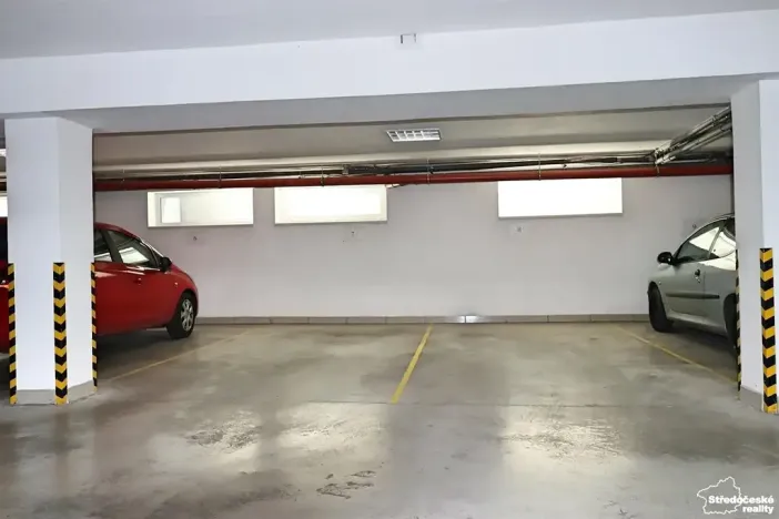Pronájem bytu 1+kk, Praha - Újezd nad Lesy, Staroújezdská, 43 m2