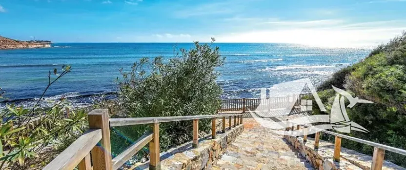 Prodej bytu 4+kk, Torrevieja, Španělsko, 96 m2