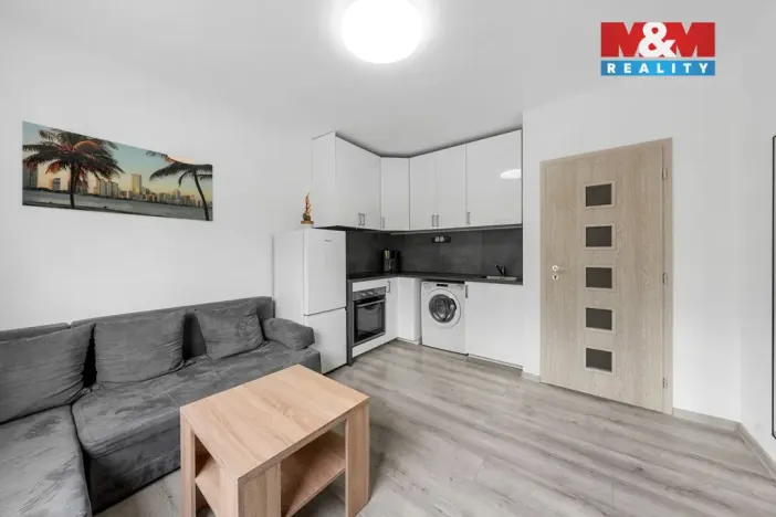 Prodej bytu 1+1, Ústí nad Labem - Severní Terasa, Maková, 33 m2