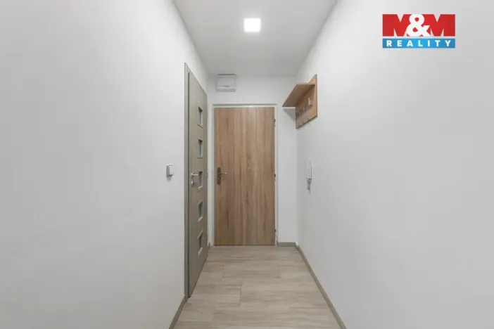 Prodej bytu 1+1, Ústí nad Labem - Severní Terasa, Maková, 33 m2