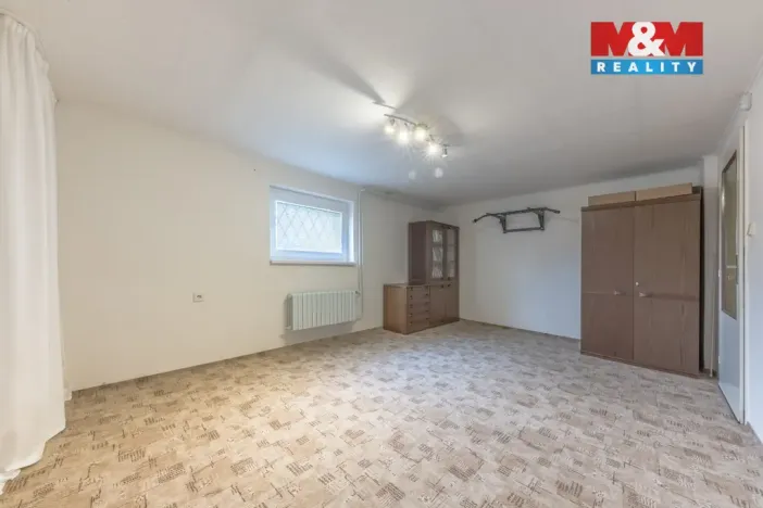 Prodej rodinného domu, Hrdlořezy, 229 m2