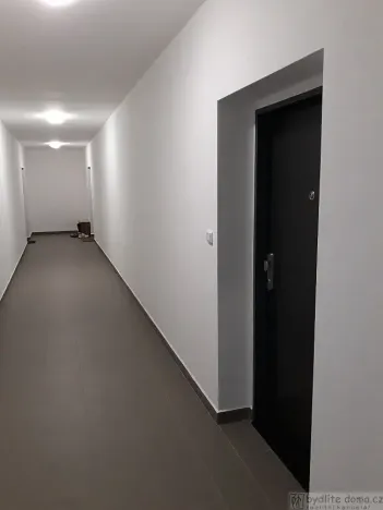 Pronájem bytu 1+kk, Tábor, U Areálu, 31 m2