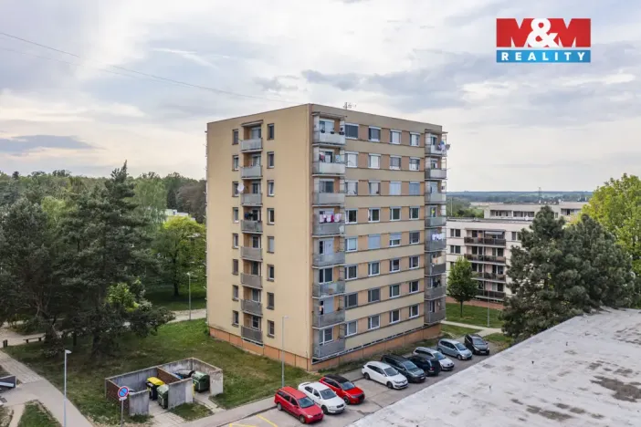 Pronájem bytu 2+1, Chvaletice, U Kulturního domu, 60 m2