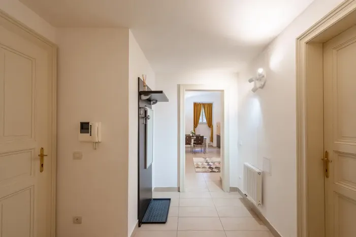 Prodej bytu 2+kk, Praha - Nové Město, Hálkova, 54 m2