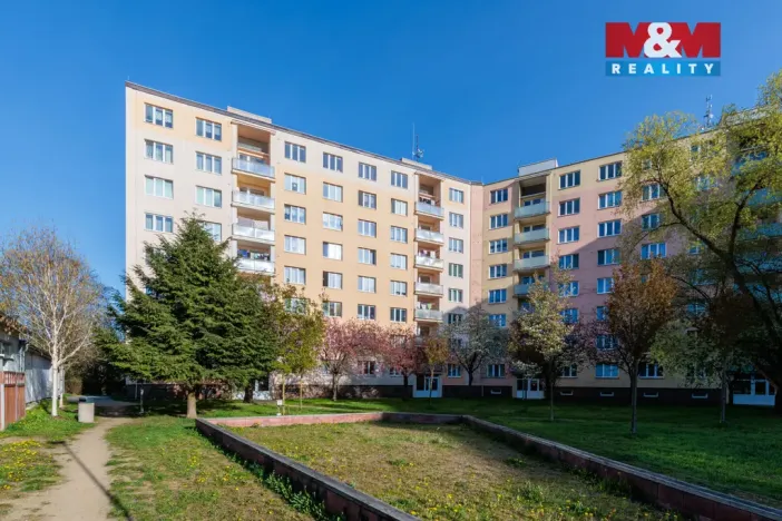 Prodej bytu 2+1, Karlovy Vary - Stará Role, Karlovarská, 61 m2