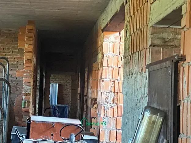 Prodej obchodního prostoru, Varvažov, 1358 m2