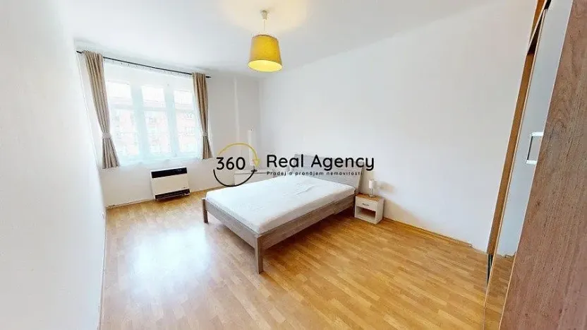 Pronájem bytu 2+kk, Praha - Nusle, 5. května, 55 m2