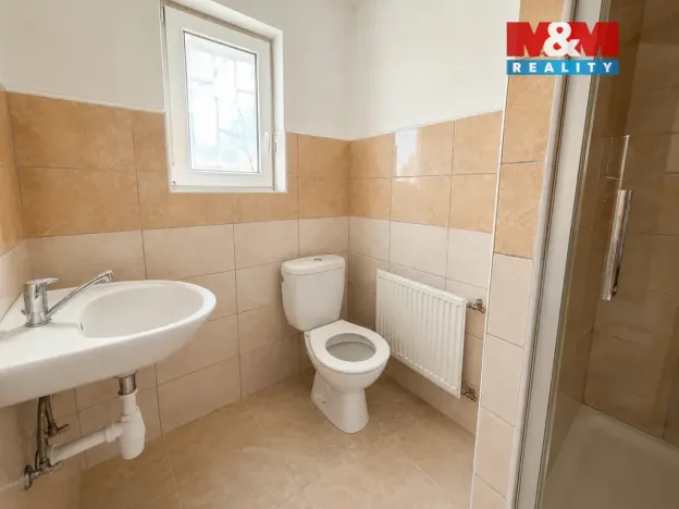 Pronájem obchodního prostoru, Praha - Horní Počernice, Náchodská, 230 m2