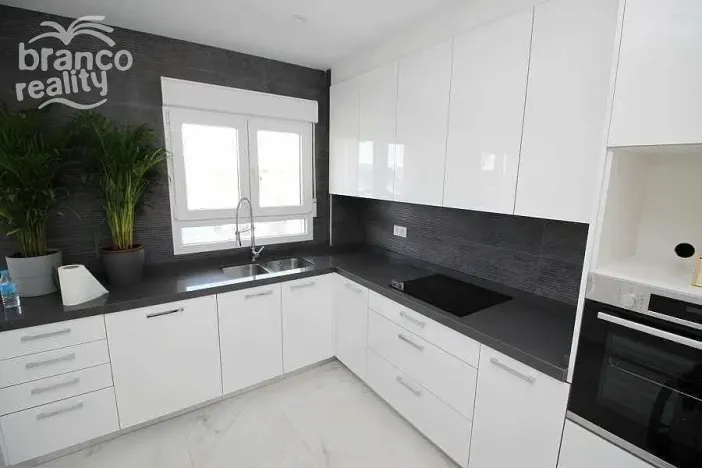Prodej rodinného domu, Pinoso, Alicante, Španělsko, 245 m2