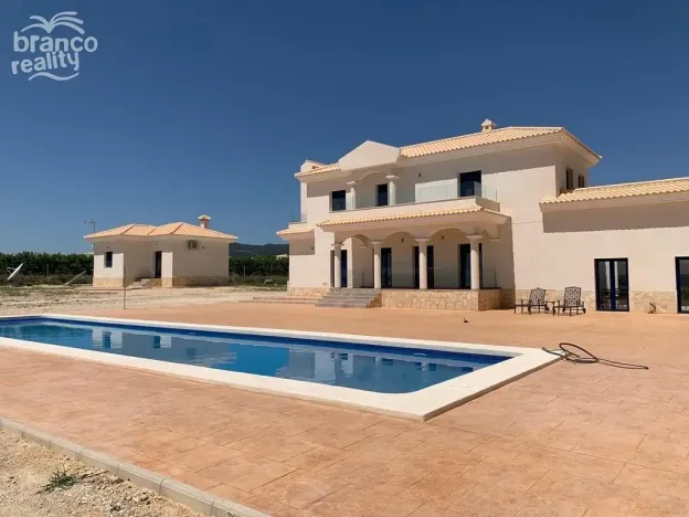 Prodej rodinného domu, Pinoso, Alicante, Španělsko, 245 m2