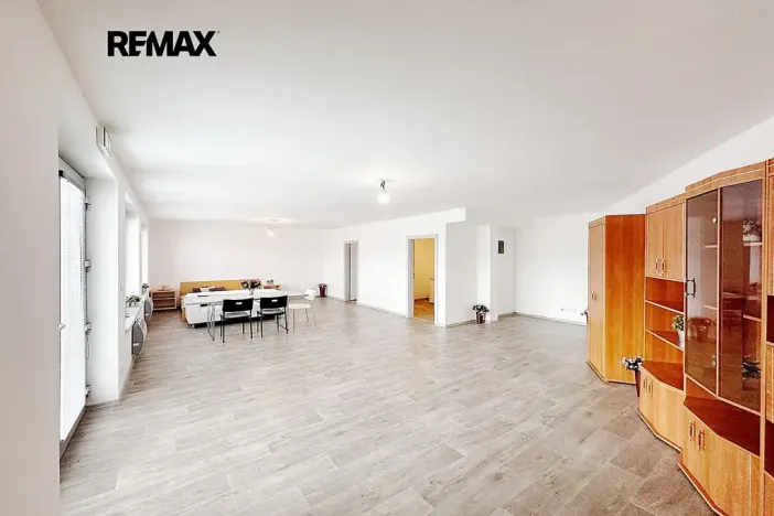 Pronájem obchodního prostoru, Neslovice, Lesní, 66 m2