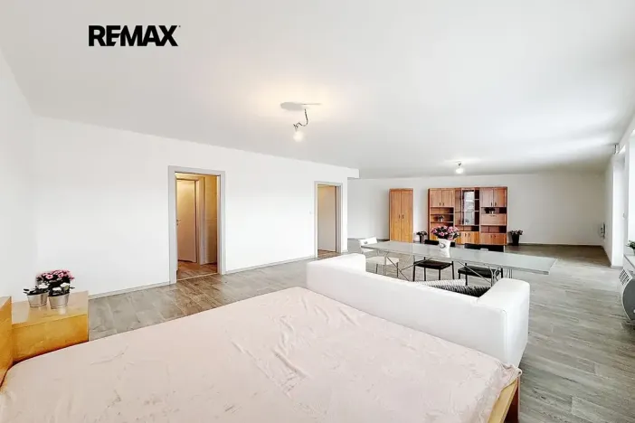 Pronájem obchodního prostoru, Neslovice, Lesní, 66 m2