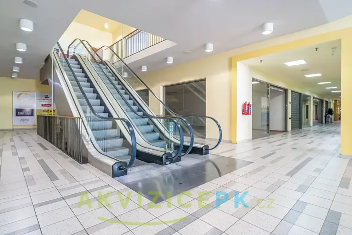 Prodej komerční nemovitosti, Ústí nad Labem, Mírové náměstí, 4220 m2
