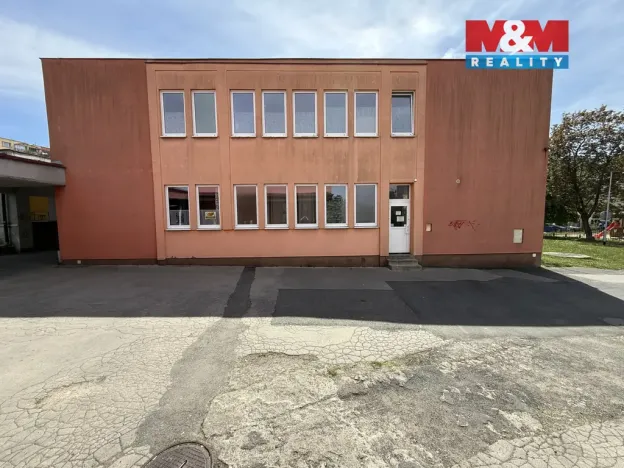 Pronájem obchodního prostoru, Karviná - Mizerov, Centrum, 32 m2