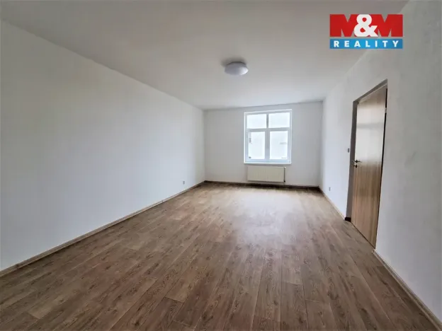Pronájem bytu 2+kk, Lomnice nad Popelkou, Komenského, 65 m2
