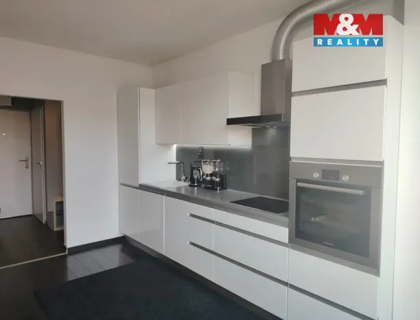 Prodej bytu 2+kk, Praha, Na Maninách, 43 m2