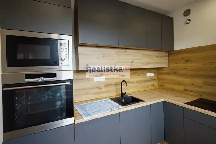 Pronájem bytu 2+kk, Plzeň, Blatenská, 51 m2