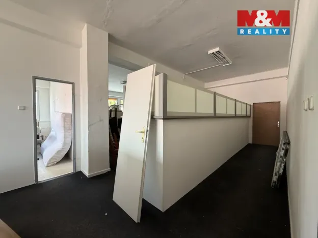 Pronájem obchodního prostoru, Karviná - Mizerov, Centrum, 166 m2