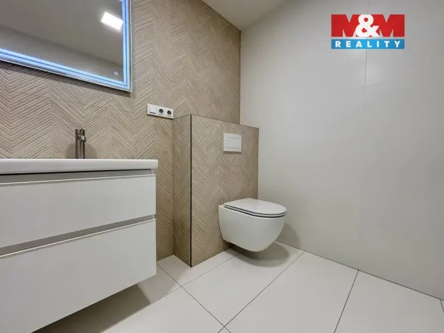 Prodej bytu 3+kk, Ostrava - Radvanice, Dvořáčkova, 100 m2