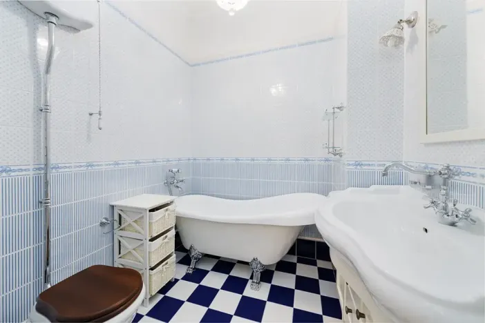 Prodej bytu 3+1, Karlovy Vary, Vítězná, 89 m2