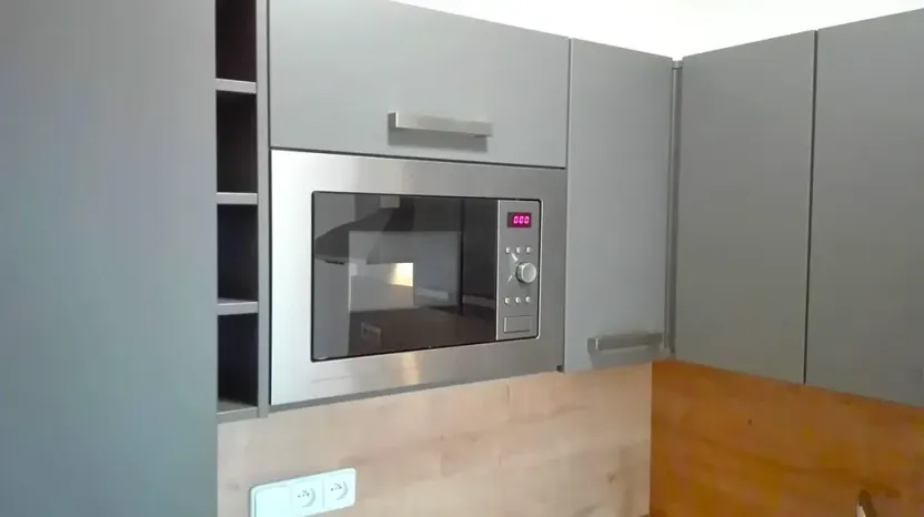 Pronájem bytu 2+kk, Králův Dvůr, Nad Stadionem, 42 m2