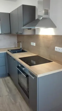 Pronájem bytu 2+kk, Králův Dvůr, Nad Stadionem, 42 m2