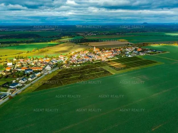 Prodej pozemku pro bydlení, Slaný, 800 m2