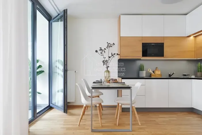 Pronájem bytu 1+kk, Praha - Střížkov, Střížkovská, 42 m2