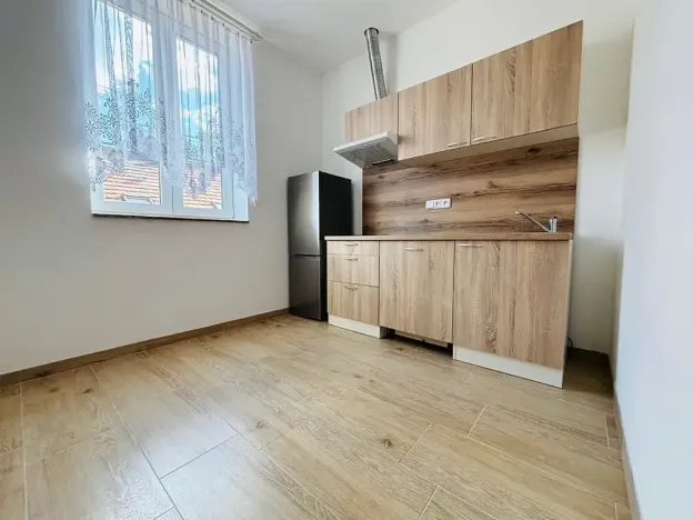 Pronájem bytu 1+1, Praha - Košíře, Holečkova, 35 m2