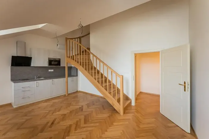 Pronájem atypického bytu, Praha - Staré Město, Kozí, 62 m2