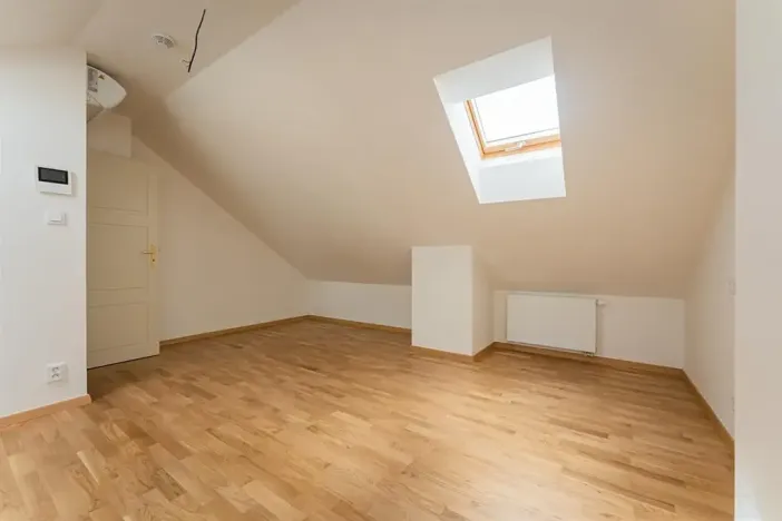 Pronájem atypického bytu, Praha - Staré Město, Kozí, 62 m2