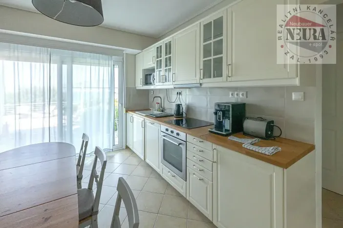 Prodej ubytování, Volos, Řecko, 477 m2